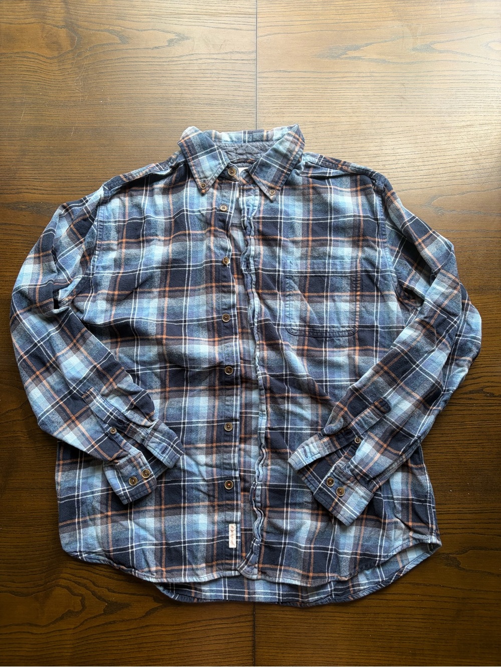 Men's Blue Plaid Long-Sleeve Button-Up Shirt